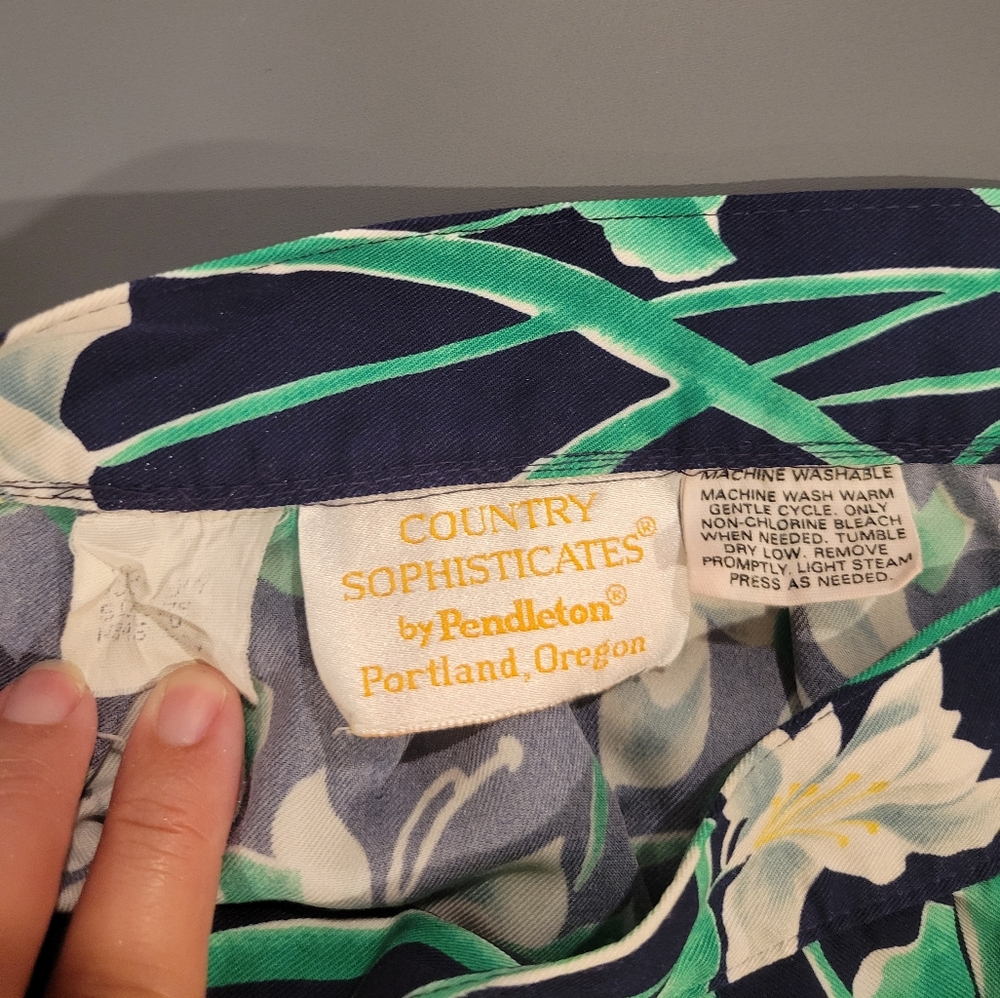 Vintage floral pattern skirt M 6-8